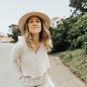 Carly Jean Los Angels “Colby “Top